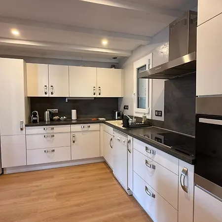 Maison Corberon - Center Parking Semesterbostad *